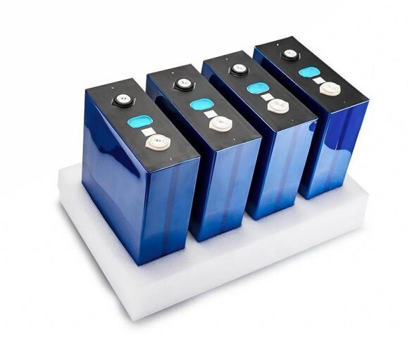 3.2V Lithium Ion Lifepo4 100ah pin prismatic LFP lớp A 104Ah 2
