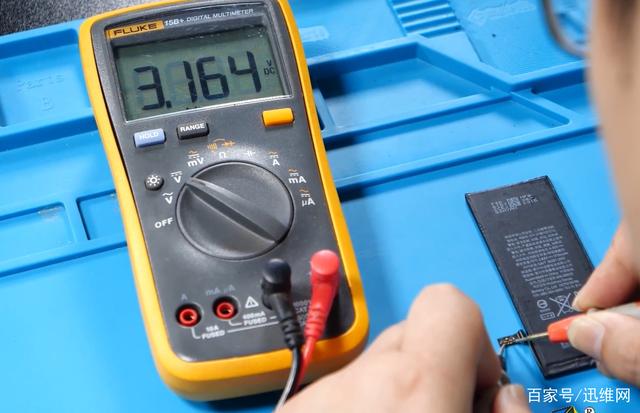 tin tức mới nhất của công ty về Đây là cách để nhanh chóng kích hoạt pin! pin điện thoại di động bị đói lâu đã được phục hồi thành công  4